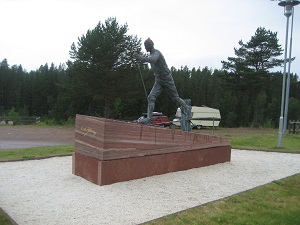 Staty över Sixten Jernberg.