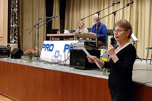 Föreningens revisor Kristina Olsson informerar om Revisorernas Berättelse.