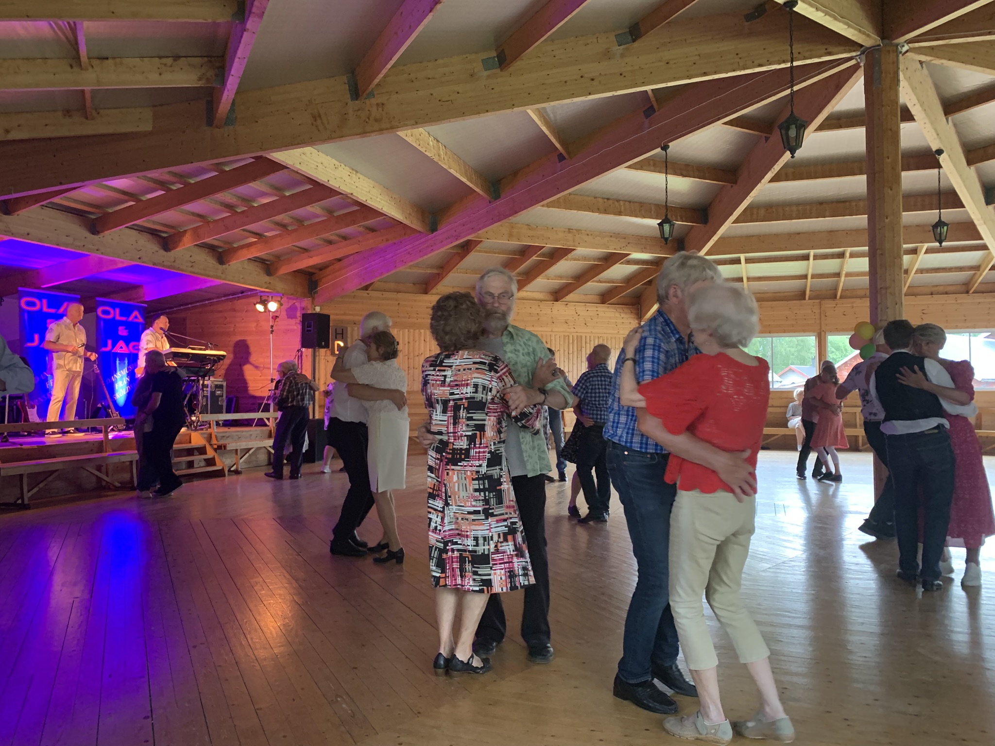 Människor som dansar.