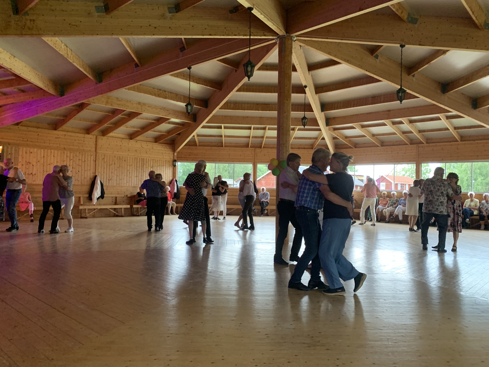 Människor som dansar.