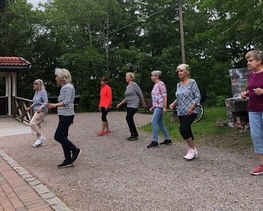 Linedance i Karlsro Foto Kerstin Mohlin