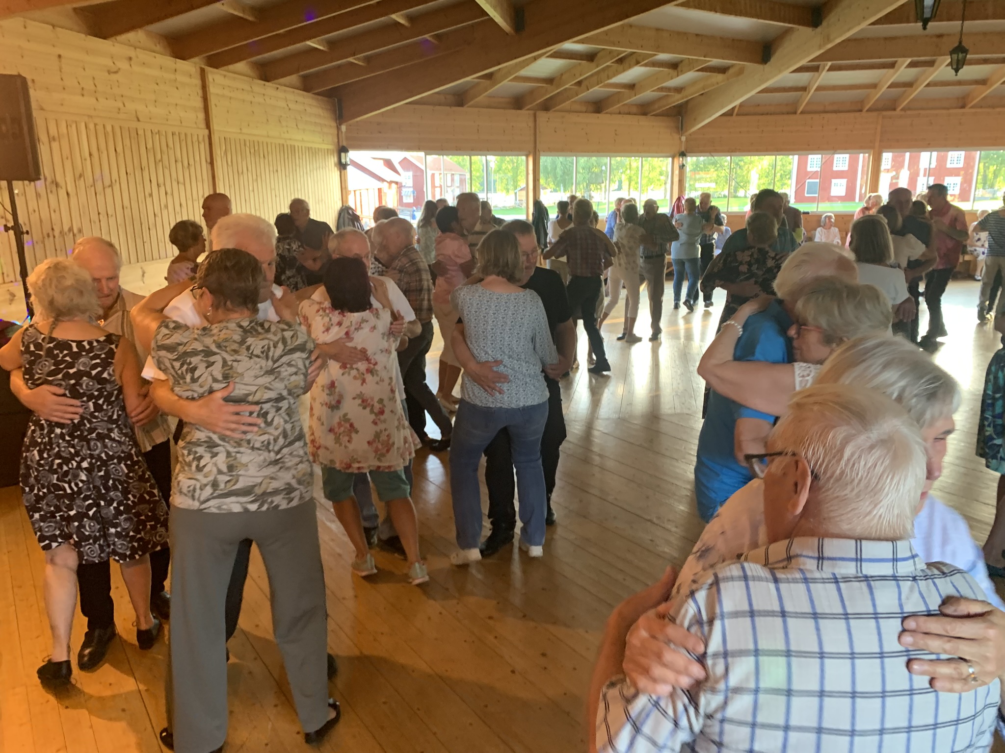 Människor som dansar.