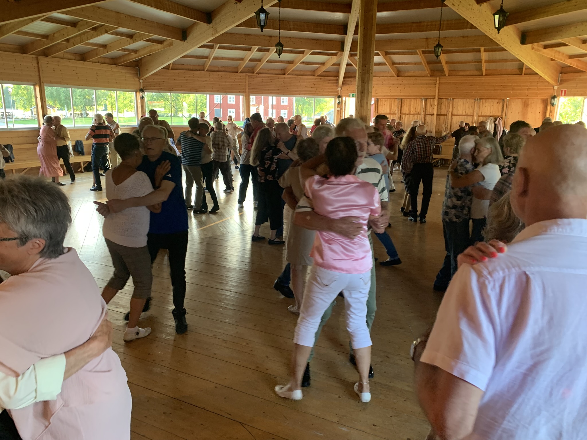Människor som dansar.