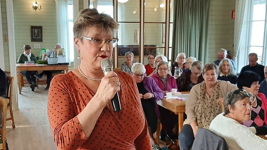 Föreläsare Lotte Borgström distriktssköterska. Foto Kjell Karlsson