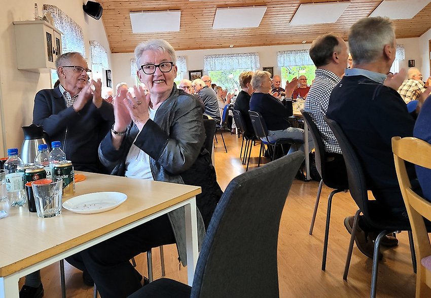 Glad och god höstlunch hos PRO Vargön. Foto: Berith Pettersson.