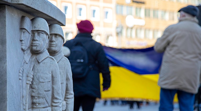 Manifestation i Eskilstuna mot kriget i Ukraina foto: mostphotos